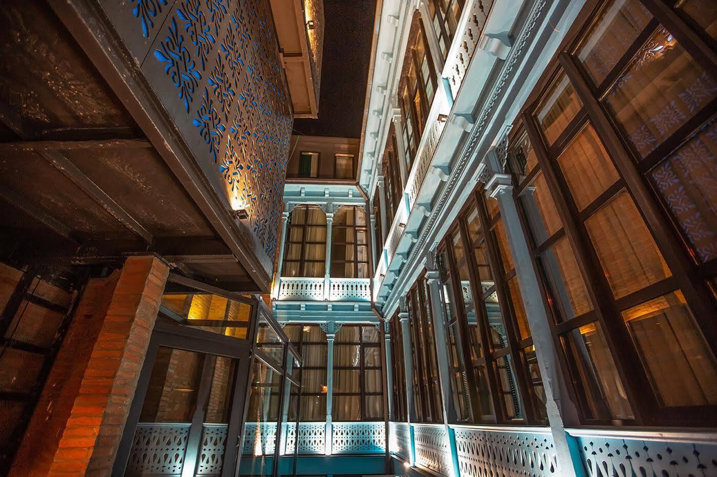 Royal Inn Тбилиси Экстерьер фото