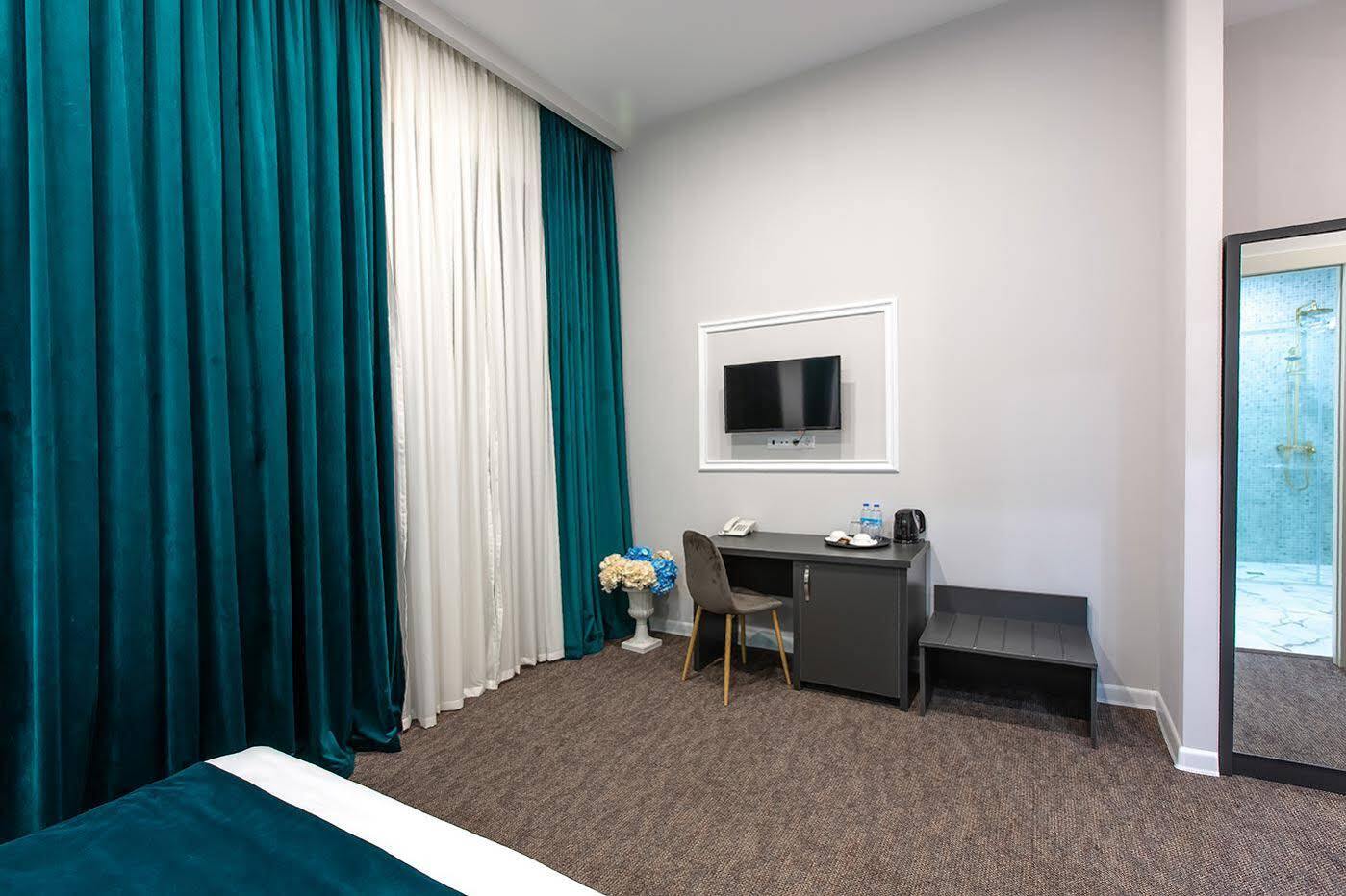 Royal Inn Тбилиси Экстерьер фото