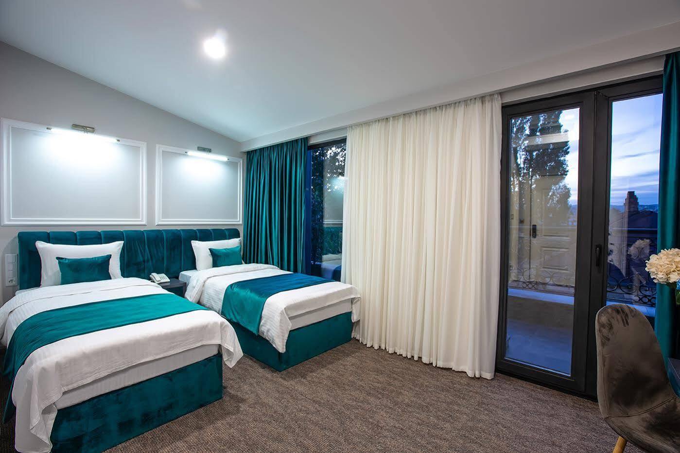 Royal Inn Тбилиси Экстерьер фото