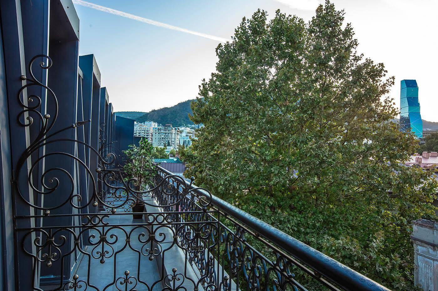 Royal Inn Тбилиси Экстерьер фото