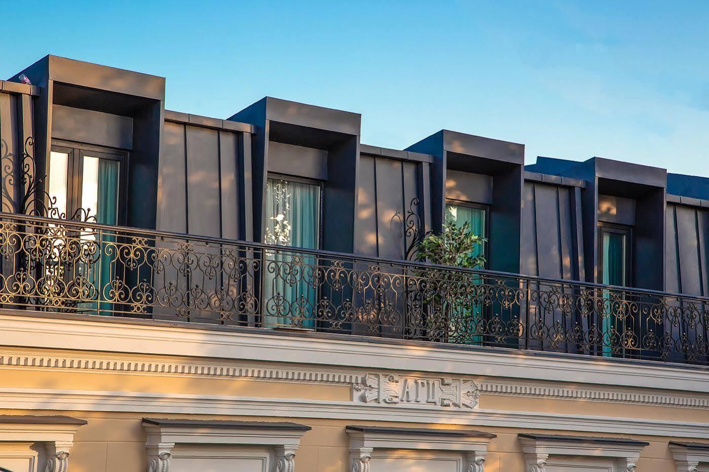 Royal Inn Тбилиси Экстерьер фото