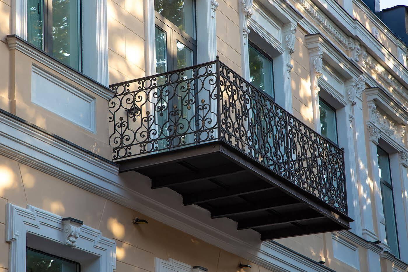 Royal Inn Тбилиси Экстерьер фото